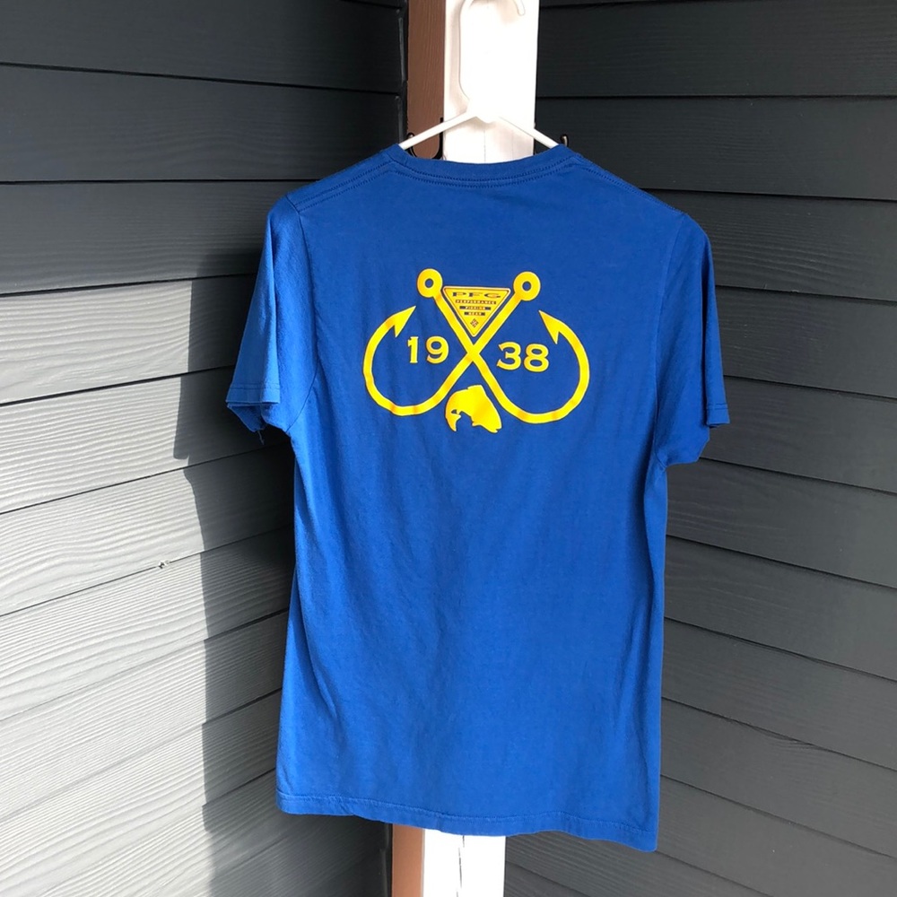 Columbia T-shirt